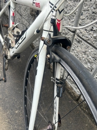 FELTロードバイク F85 FELT F85 ロードバイク CYCPLUSサイコン付き