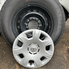 ハイエース　新車外し　タイヤ四本セットの画像
