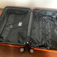 差し上げます。　大型　スーツケースの画像