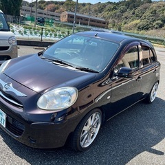 マーチ　車検8年6月　週末のみ値下げ