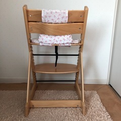 クッション付き　マジックチェア　子供用ダイニングチェア　キッズの画像