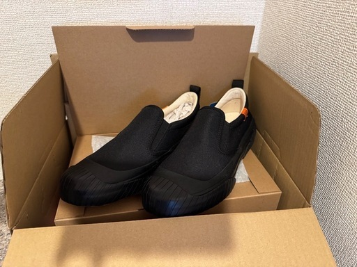 UNIVERSAL OVERALL スリッポン (USA 6)