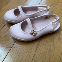 クロックス　　子供用　サンダルの画像
