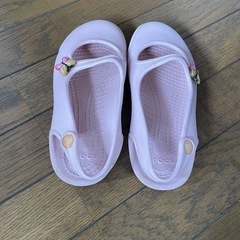 クロックス　　子供用　サンダルの画像