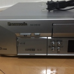 S-VHSビデオデッキ　パナソニック　NV-HS10　ジャンクの画像