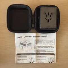 海外変換プラグ コンセント USB充電 トラベルアダプターの画像