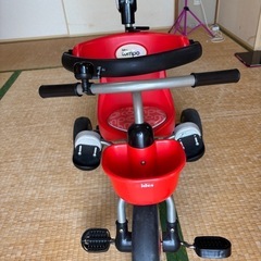 折りたたみ式三輪車の画像