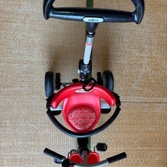折りたたみ式三輪車の画像