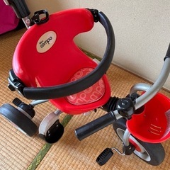 折りたたみ式三輪車の画像