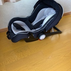 西松屋カゴ型チャイルドシートの画像