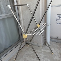 【4/8廃棄】折りたたみ式　物干し竿　