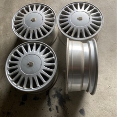 クラウン純正アルミホイール４本セット
