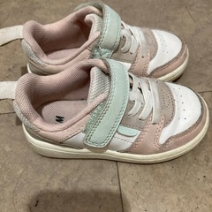 H&M 子供用スニーカー　13.5センチの画像