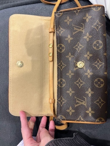 LOUIS VUITTON モノグラム ポシェット　良品