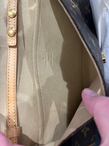 LOUIS VUITTON モノグラム ポシェット　良品