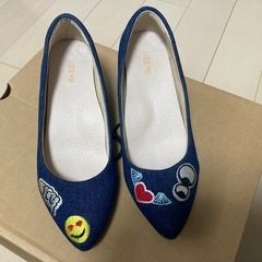 【値下げ】デニムワッペンパンプス