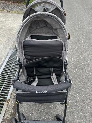 besreyダブルベビーカー