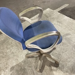 オフィスチェアの画像