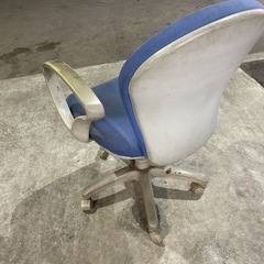 オフィスチェアの画像
