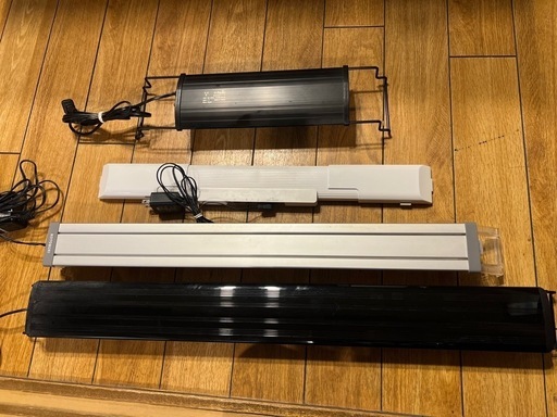 受け渡し者様決定)水槽用品ライト類 工場 水槽用ライトのおすすめ人気