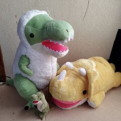 恐竜ぬいぐるみ　50センチ　中古