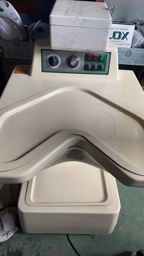 サーロインの脚手を温める器械
