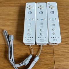 Nintendo Wii U 本体 + マリオカートの画像