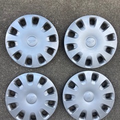 13インチスチールホイール+ホイールカバー×4本(ホイールナット付き )の画像