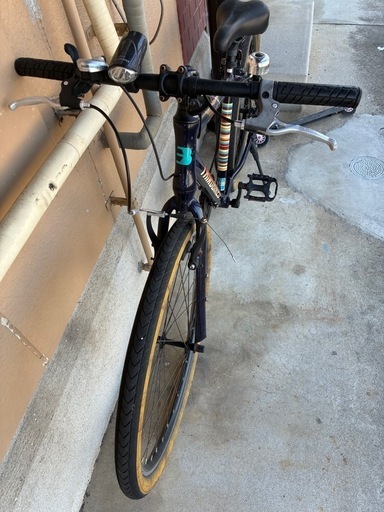 自転車　クロスバイク　大人
