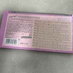 ほぼ未使用 ドーリーエンジェル アイシャドウパレットの画像