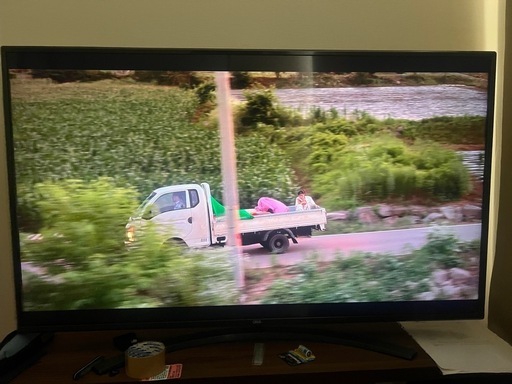 スマートテレビ　50インチ