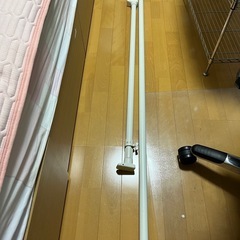 突っ張り棒2本
