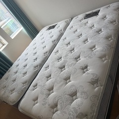 ベッドの画像