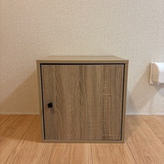 ウッド調ボックス　コンセント　コード穴あり