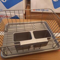 食器洗いかごと折りたたみ棚？の画像