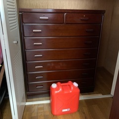 整理ダンスの画像