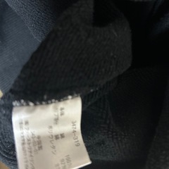 UNIQLO ブラック フード付きトレーナー Mの画像