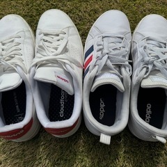 アディダス26cmスニーカー2足セットの画像