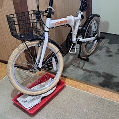 折りたたみ自転車、きれいです。