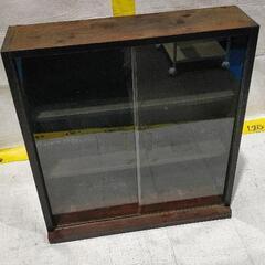 0406-034 【無料】 木製のショーケースの画像