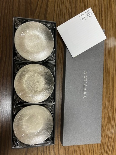 希少です。 能作錫100%のお皿(つばき) M.S.SSの3点セット