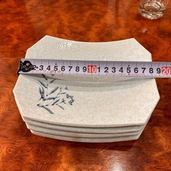 和食器　お皿　4枚の画像