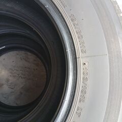 ハイエース キャラバン等 195/80R15 タイヤ ブリヂストン あげます。の画像