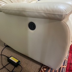 ニトリ 電動リクライニングチェアの画像