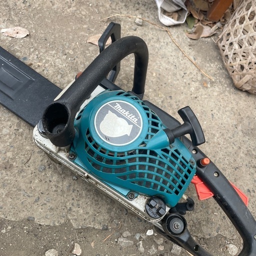 Makita ME333 ガソリン式チェーンソー