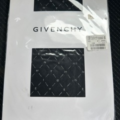 ⭐︎お話し中⭐︎【新品】GIVENCHY(ジバンシー)おしゃれな...