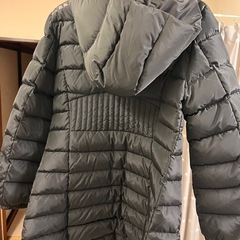 MONCLER グレー ダウンジャケット フード付き