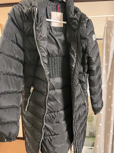MONCLER グレー ダウンジャケット フード付き