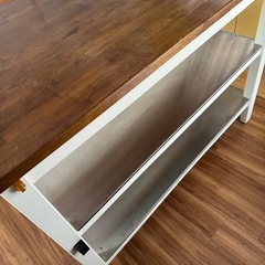 IKEAアイランドキッチンカウンター　椅子3脚付きの画像