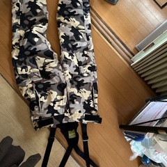 CASTELBAJAC  
フード付きナイロンジャケットの画像